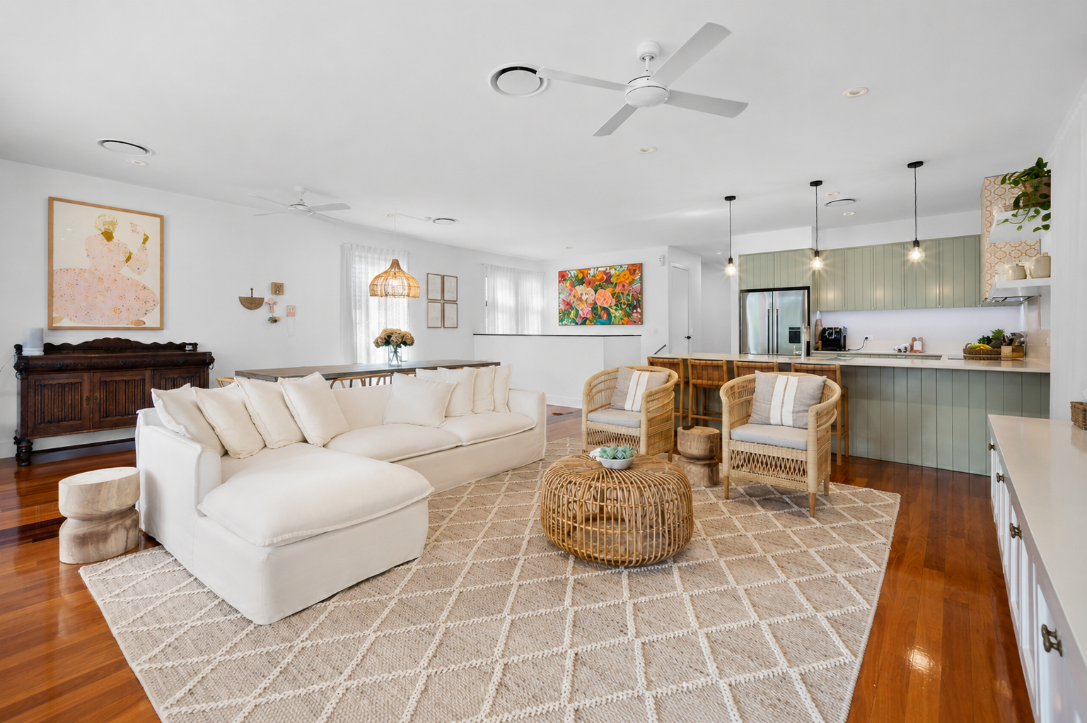The Beachside House, Burleigh Heads